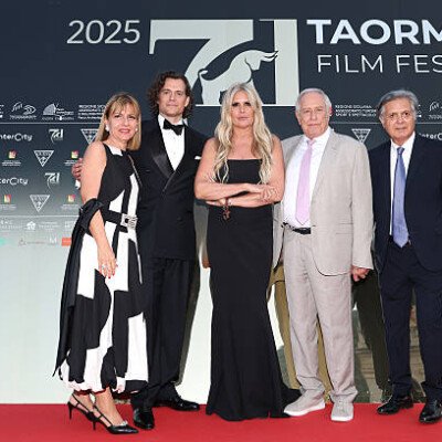 TAORMINA, ITALY - JUNE 11: (2ndL-R) Henry Cavill, Tiziana Rocca, Charles Roven and Sergio Bonomo attend the 71st Taormina Film Festival on June 11, 2025 in Taormina, Italy. (Photo by Daniele Venturelli/Getty Images)
